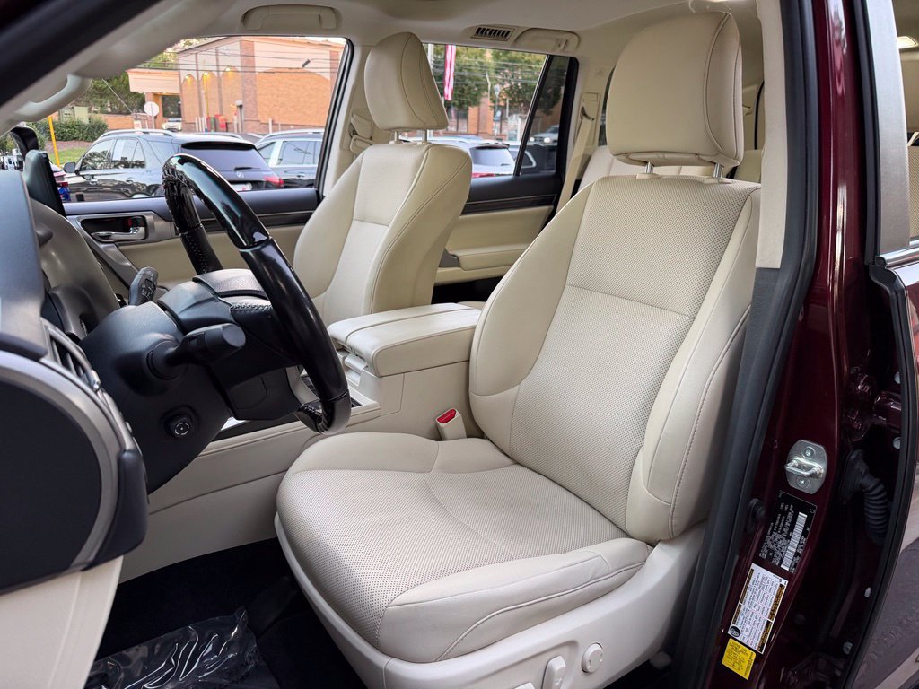 Used 2022 Lexus GX 460 Premium AWD/4WD image 26