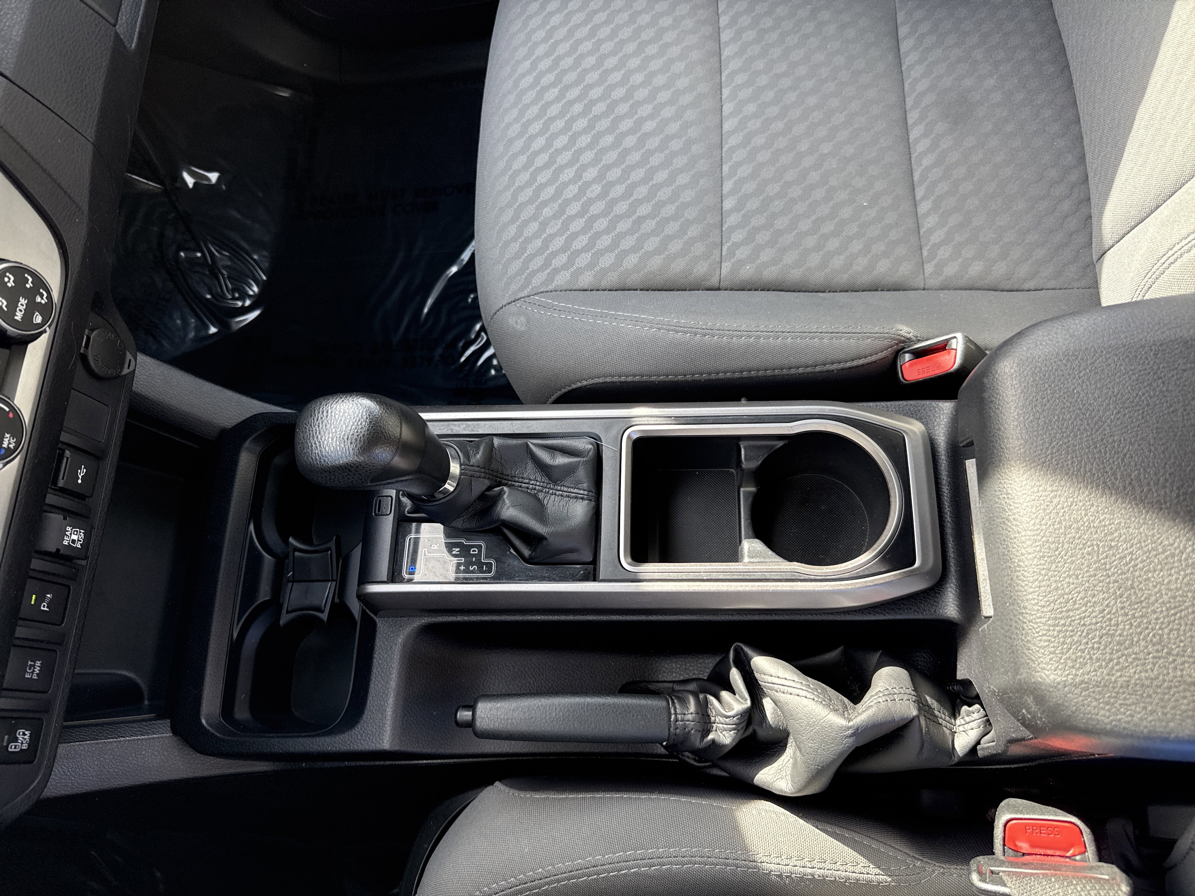 Used 2020 Toyota Tacoma SR5 image 24