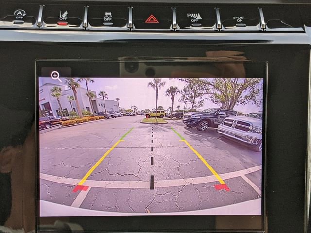 New 2025 Jeep Grand Cherokee L Laredo image 23