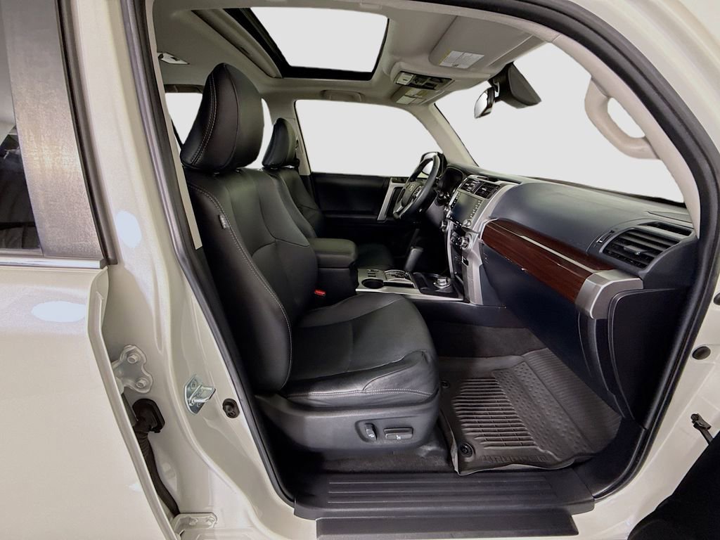 Used 2021 Toyota 4Runner Limited image 21