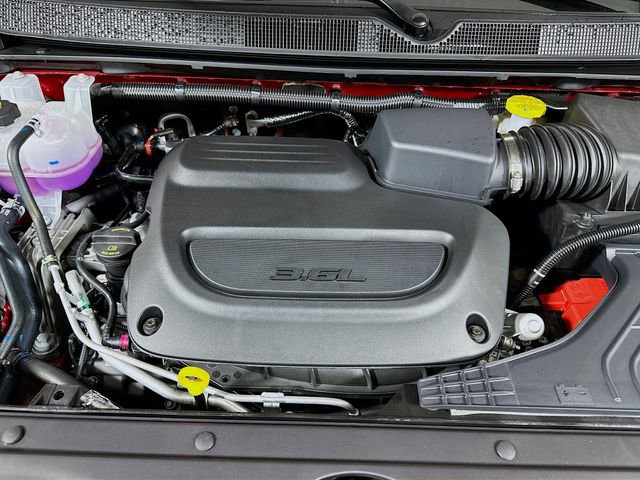 New 2026 Chrysler Pacifica Limited w/ S Appearance Package image 18