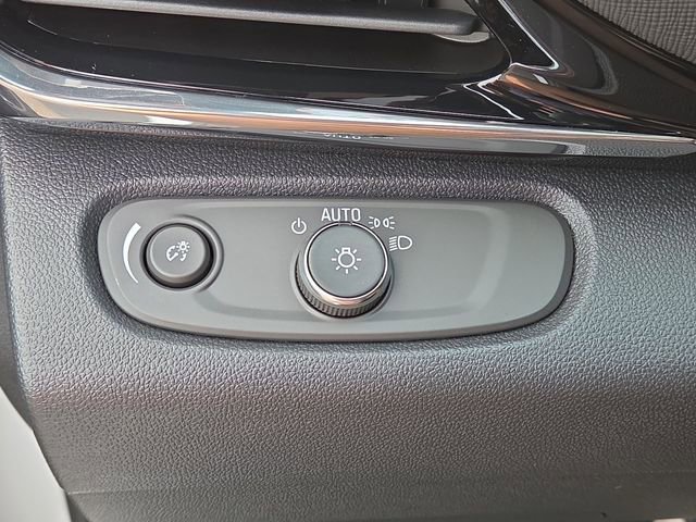 New 2025 Buick Envista Sport Touring w/ Convenience I Package image 17