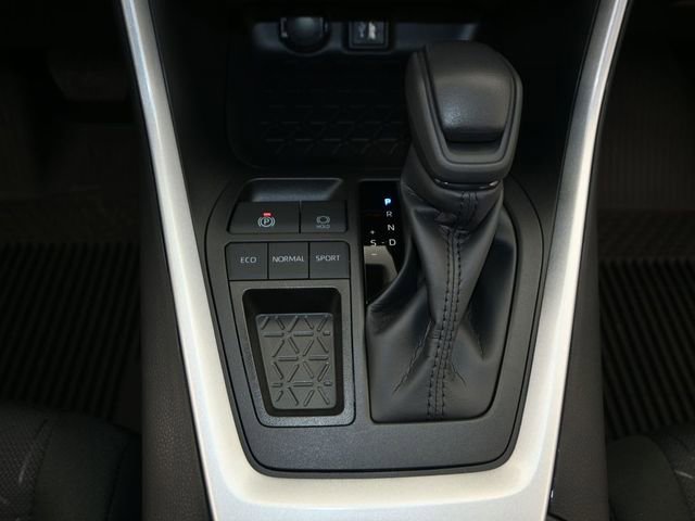 Used 2025 Toyota RAV4 XLE w/ Convenience Package image 8