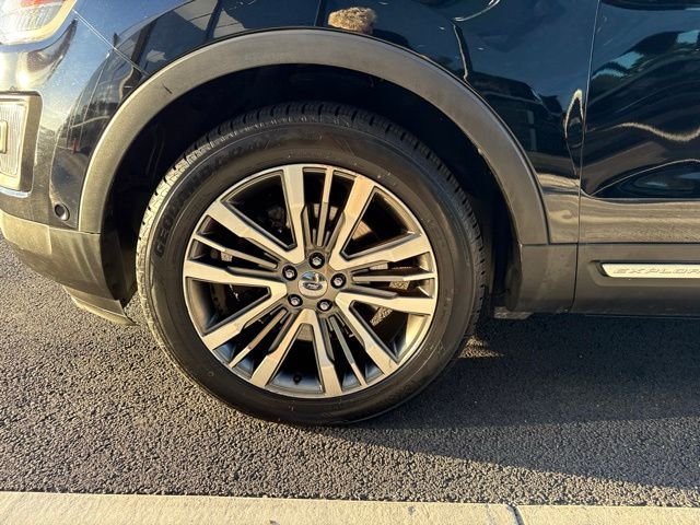 Used 2016 Ford Explorer Platinum AWD/4WD image 11