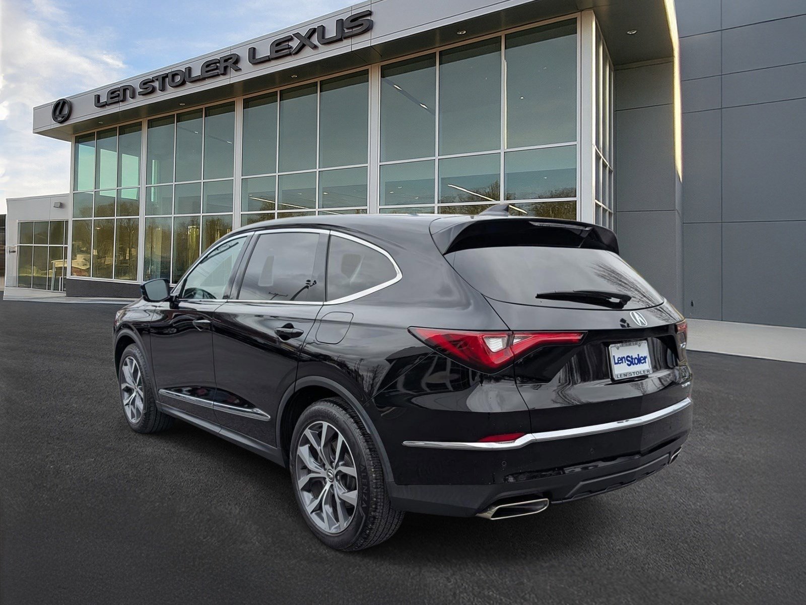 Used 2022 Acura MDX SH-AWD w/ Technology Package image 5