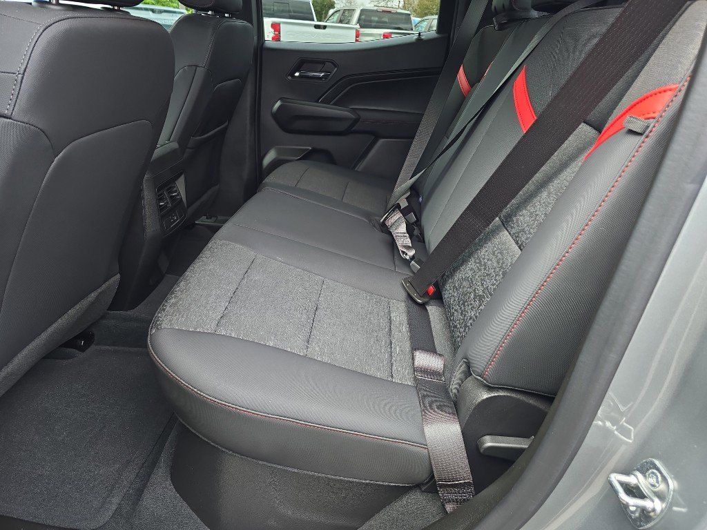 Certified 2024 Chevrolet Colorado Z71 w/ Z71 Convenience Package 2 image 16