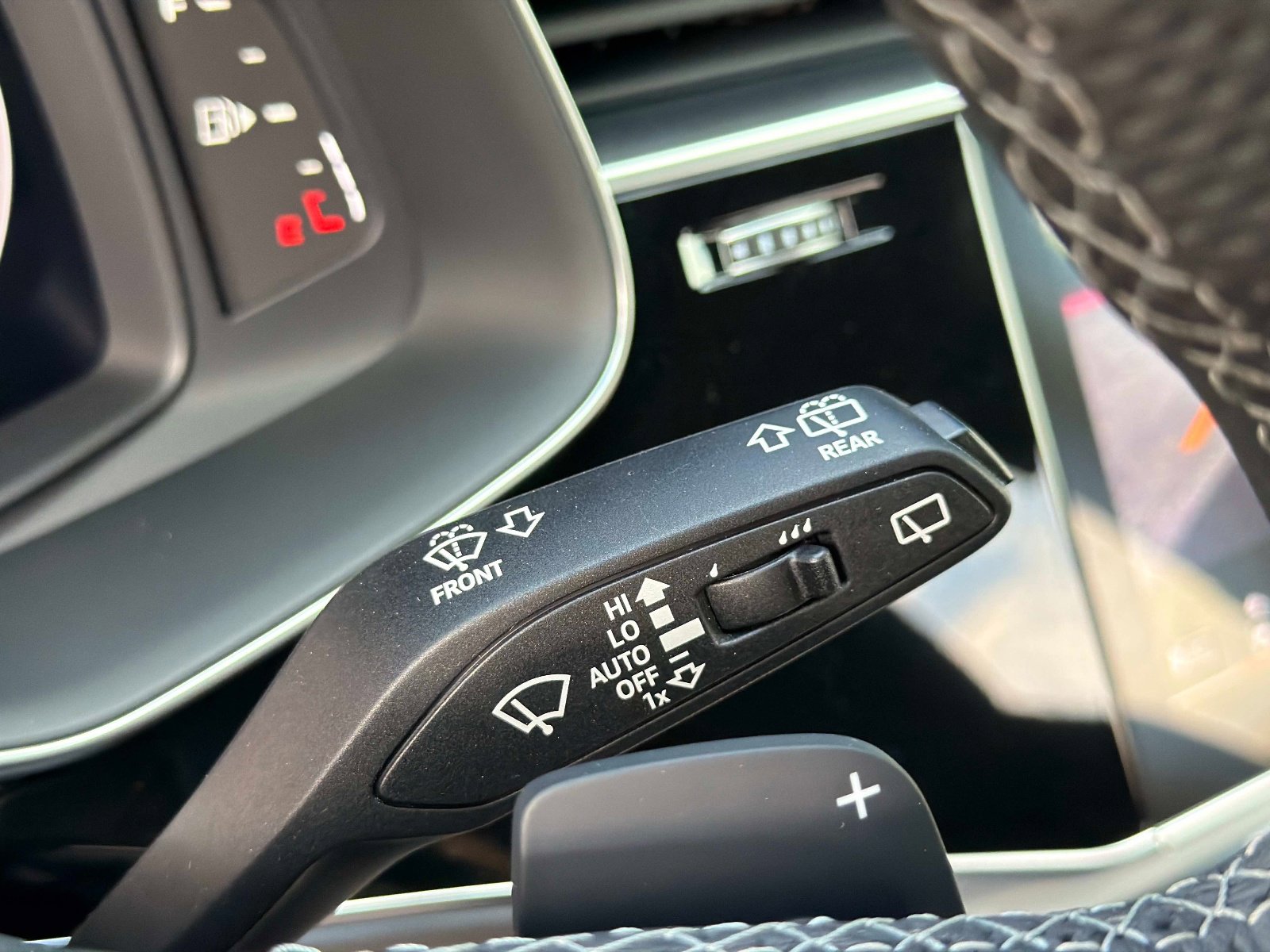 Used 2024 Audi Q7 3.0T Prestige image 49