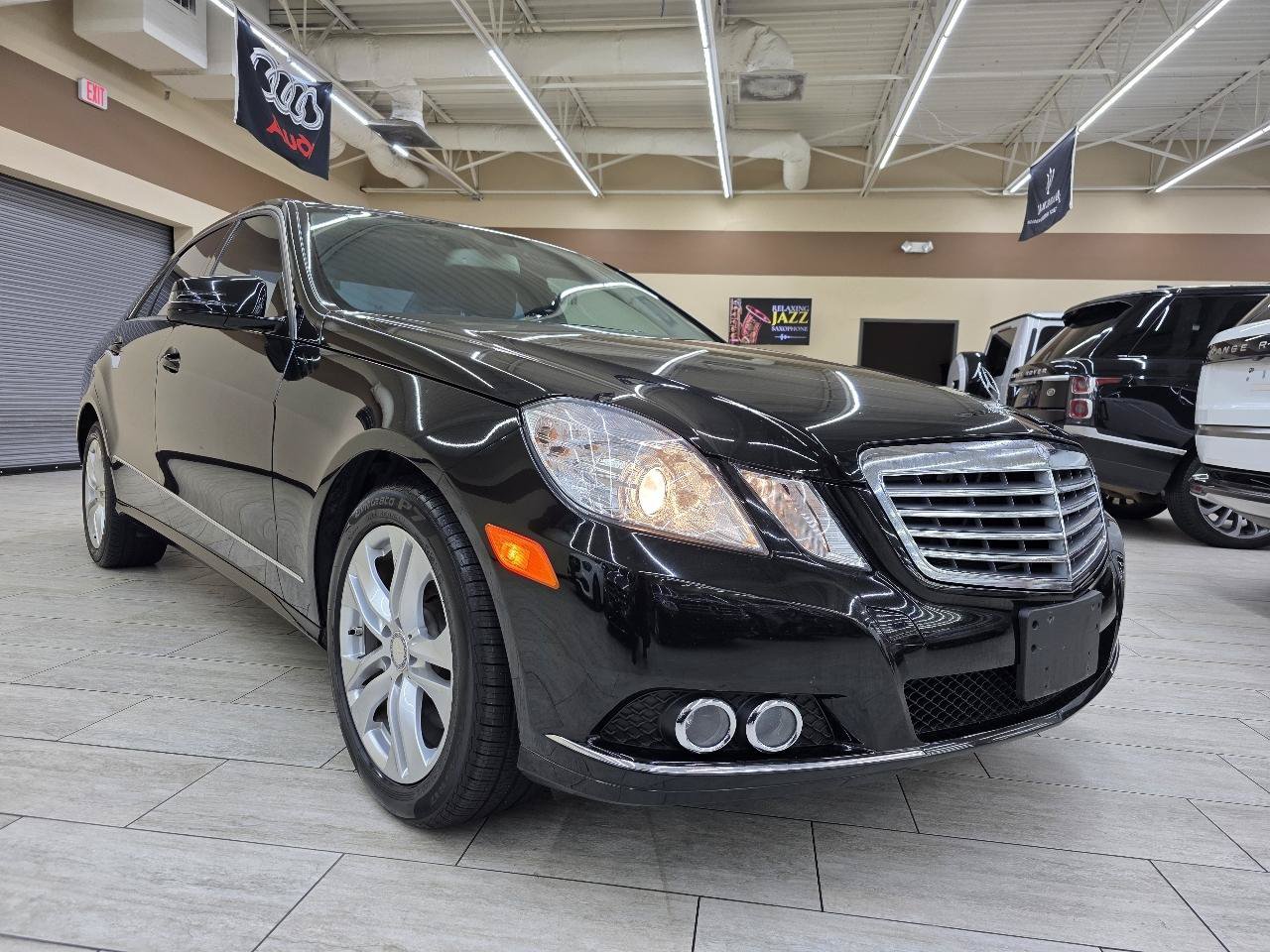 Used 2010 Mercedes-Benz E 350 Sedan image 4