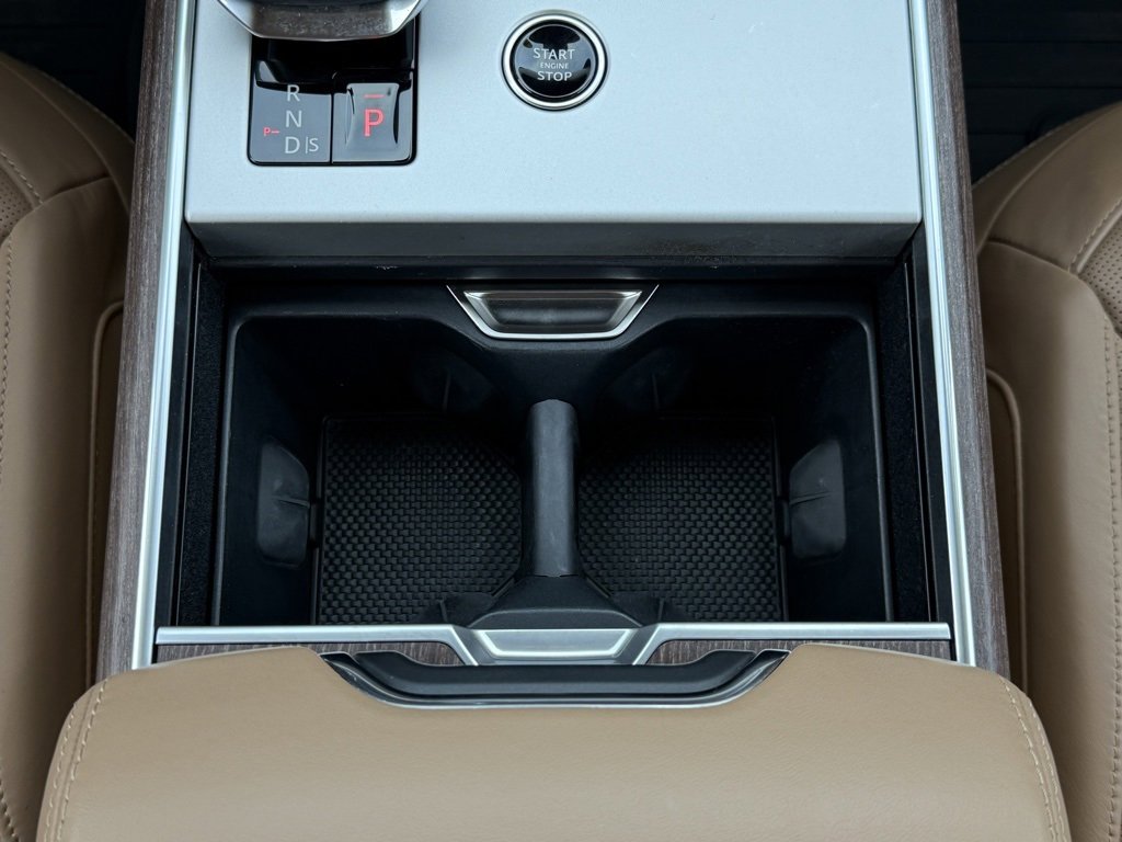 Certified 2024 Land Rover Range Rover SE image 22