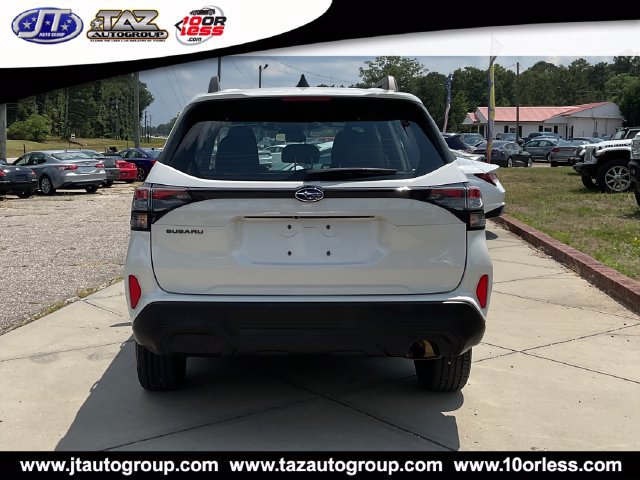 Used 2025 Subaru Forester AWD/4WD image 6