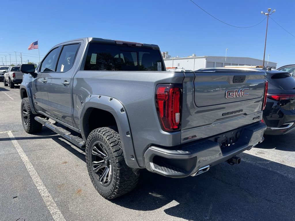 Used 2021 GMC Sierra 1500 AT4 w/ AT4 Premium Package AWD/4WD image 7