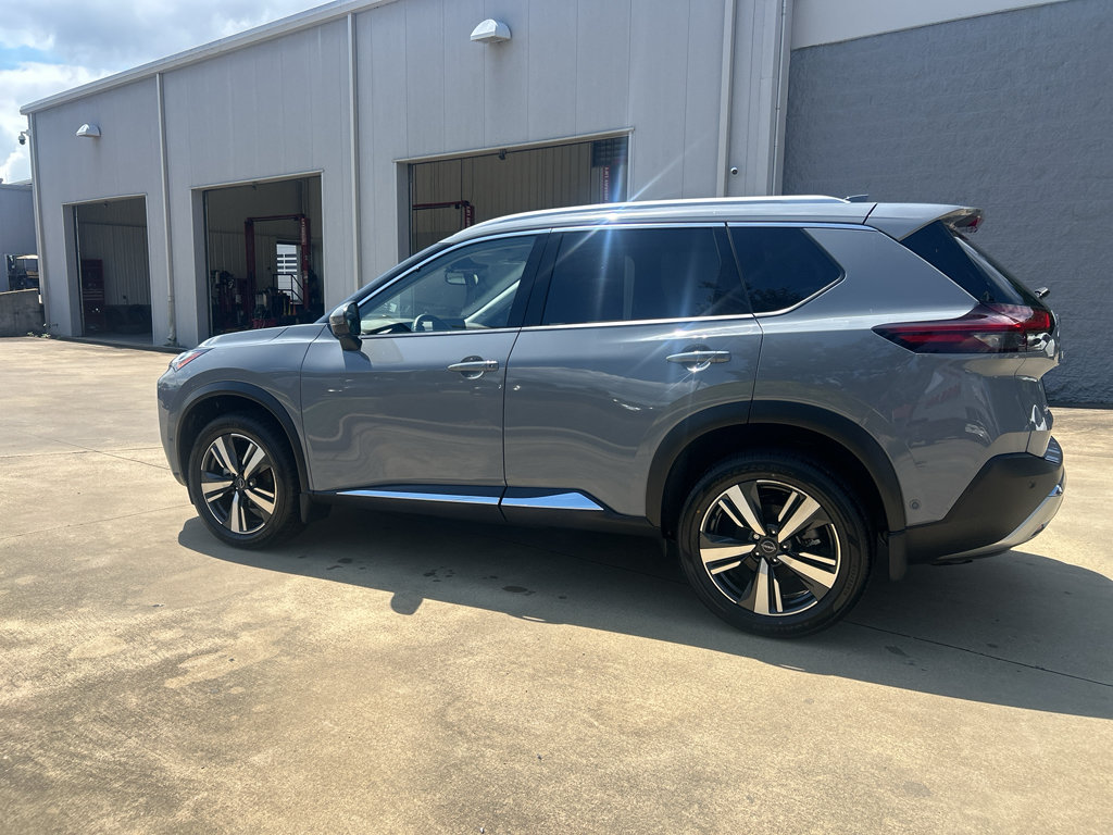 Certified 2023 Nissan Rogue Platinum w/ Platinum Premium Package AWD/4WD image 6