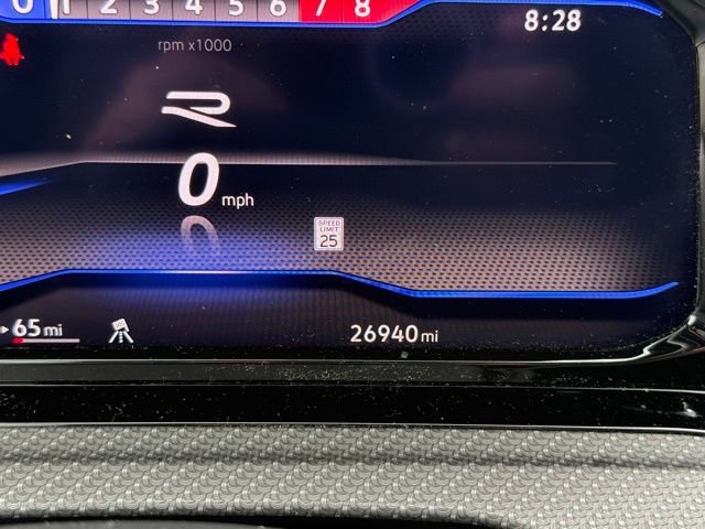 Used 2022 Volkswagen Golf R image 15