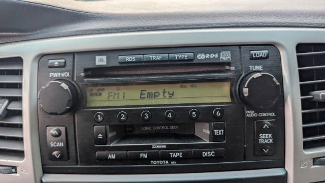 Used 2004 Toyota 4Runner Limited image 34