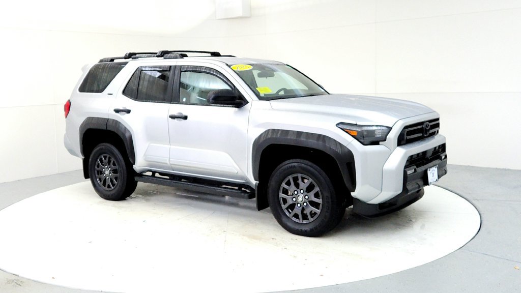 Certified 2025 Toyota 4Runner SR5 AWD/4WD image 7