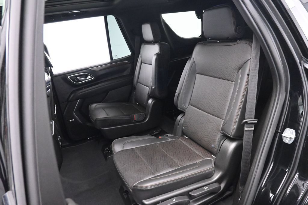 Used 2021 Chevrolet Tahoe High Country w/ Premium Package AWD/4WD image 19