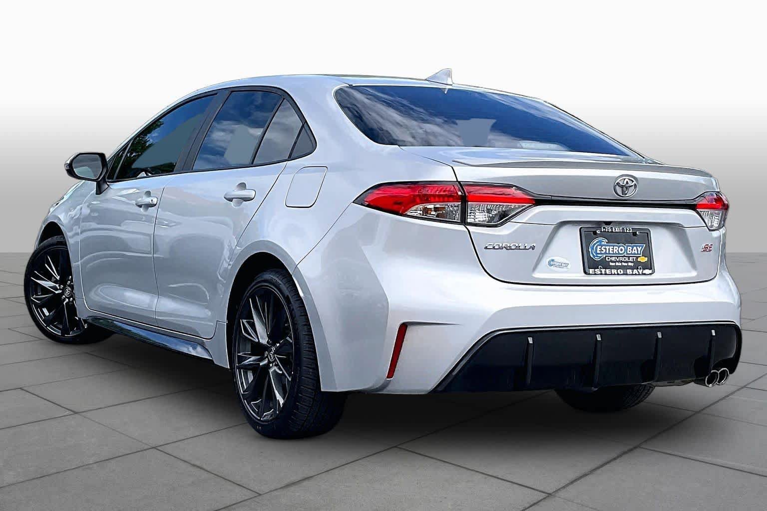 Used 2024 Toyota Corolla SE FWD image 12