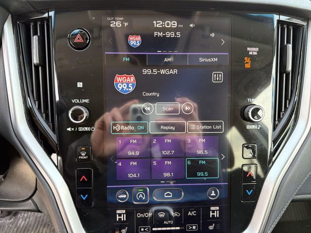 Used 2022 Subaru Outback Premium image 18