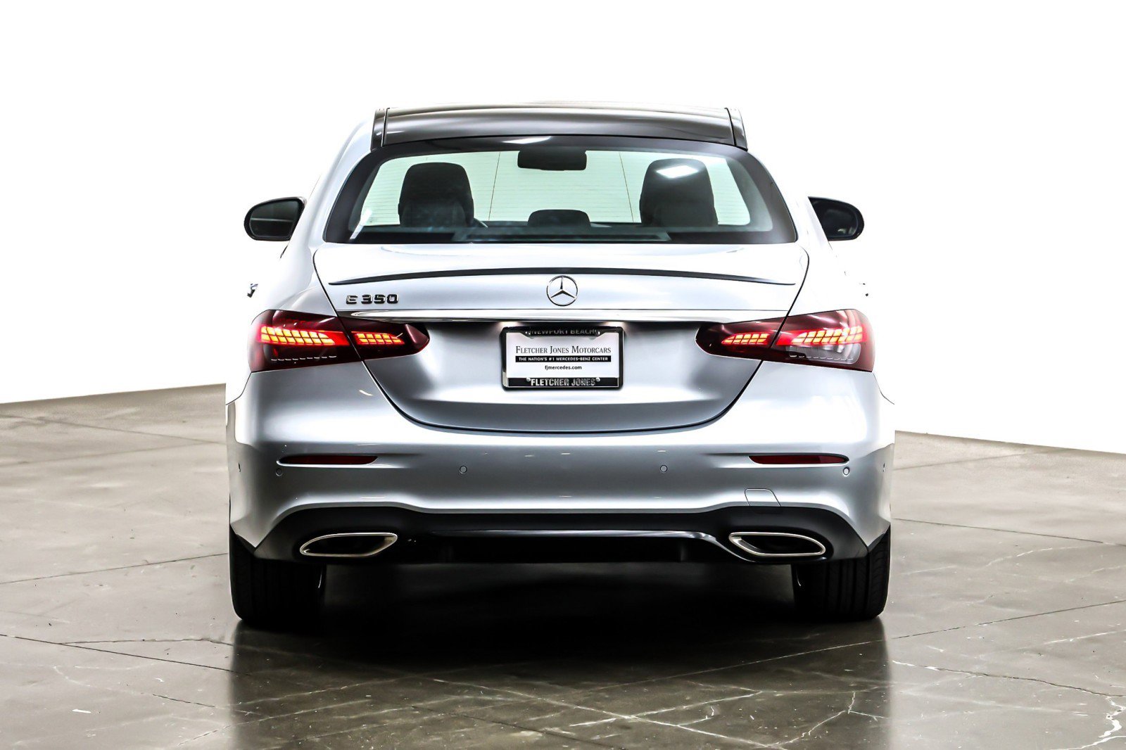 Used 2022 Mercedes-Benz E 350 Sedan image 4