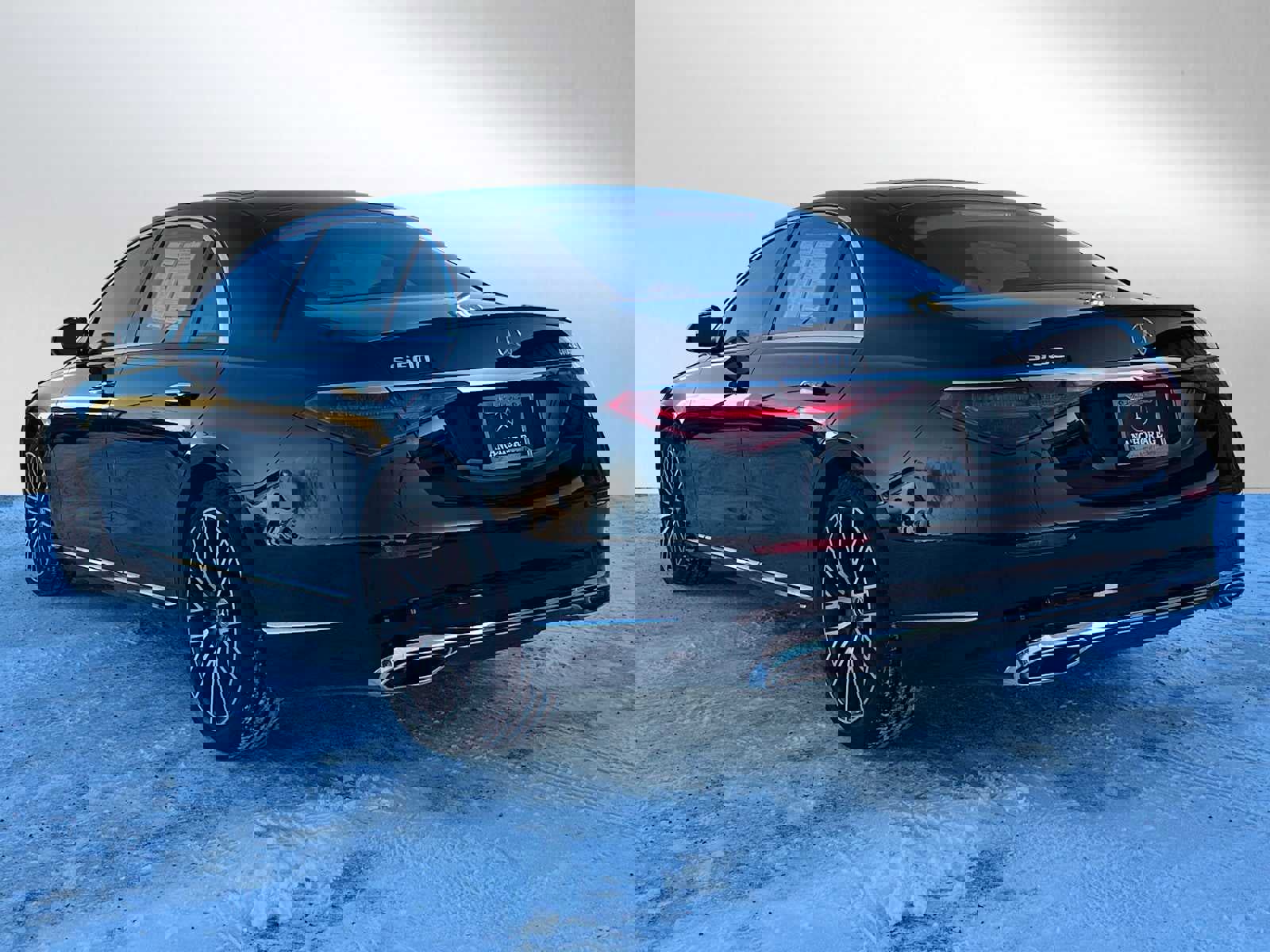 Used 2025 Mercedes-Benz S 500 4MATIC image 6