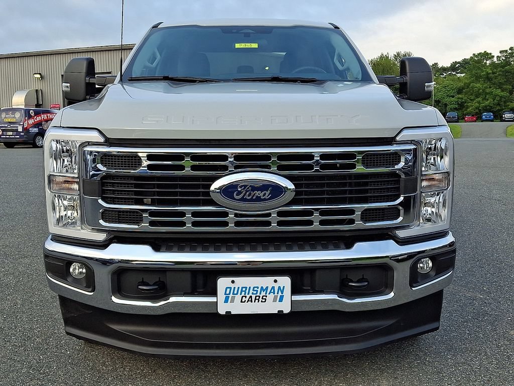 Used 2025 Ford F250 XLT AWD/4WD image 2