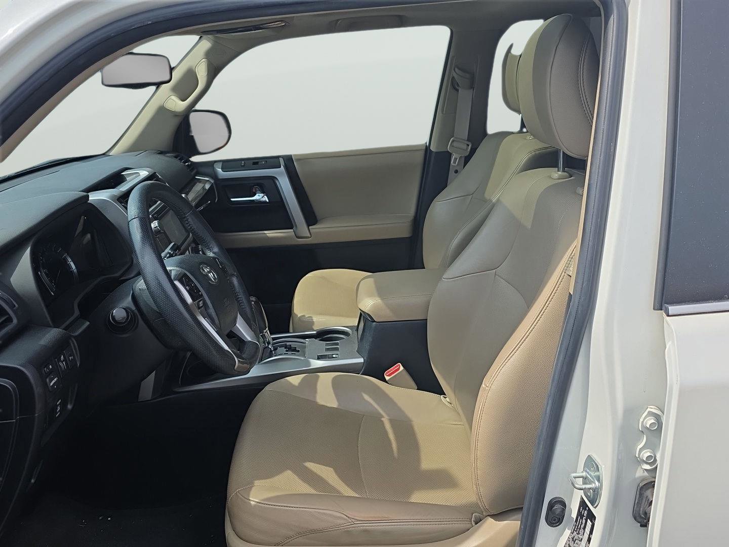 Used 2018 Toyota 4Runner Limited AWD/4WD image 61