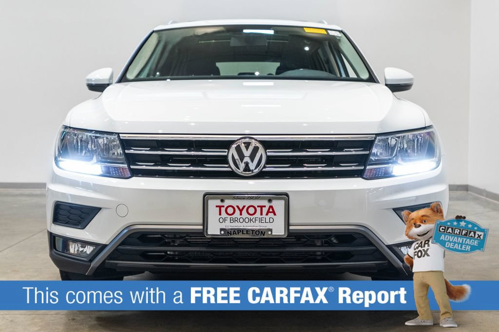 Used 2018 Volkswagen Tiguan SEL w/ 3rd Row Seat Package AWD/4WD image 2