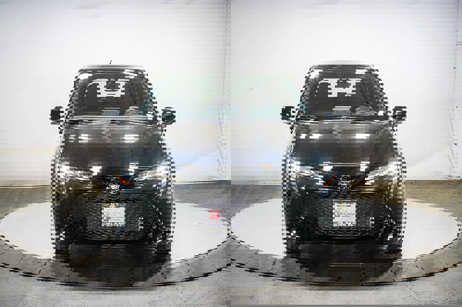 Certified 2020 Toyota Corolla SE w/ SE Preferred Package FWD image 4