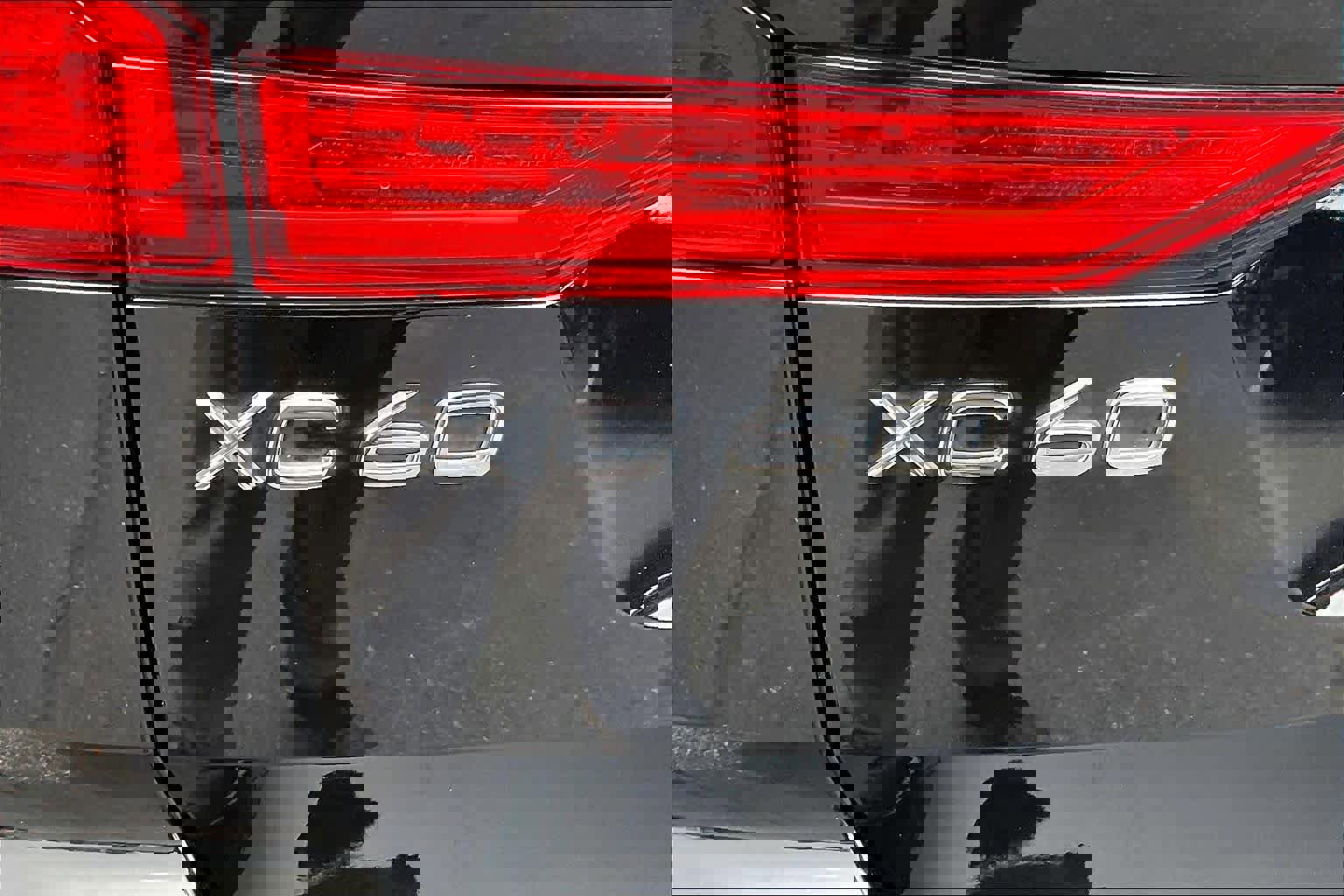 Certified 2024 Volvo XC60 B5 Plus w/ Climate Package image 31