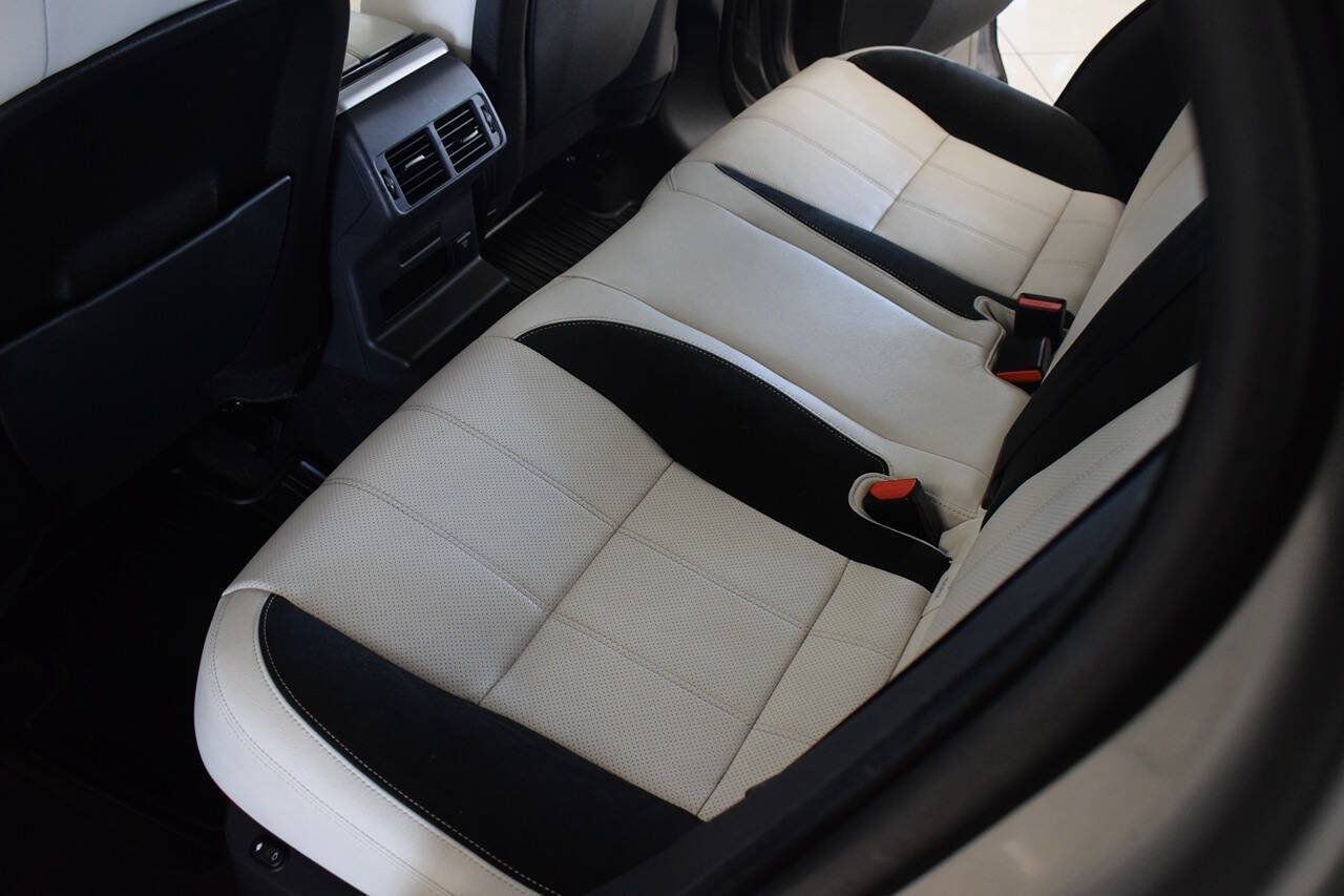 Used 2018 Land Rover Range Rover Velar S AWD/4WD image 65
