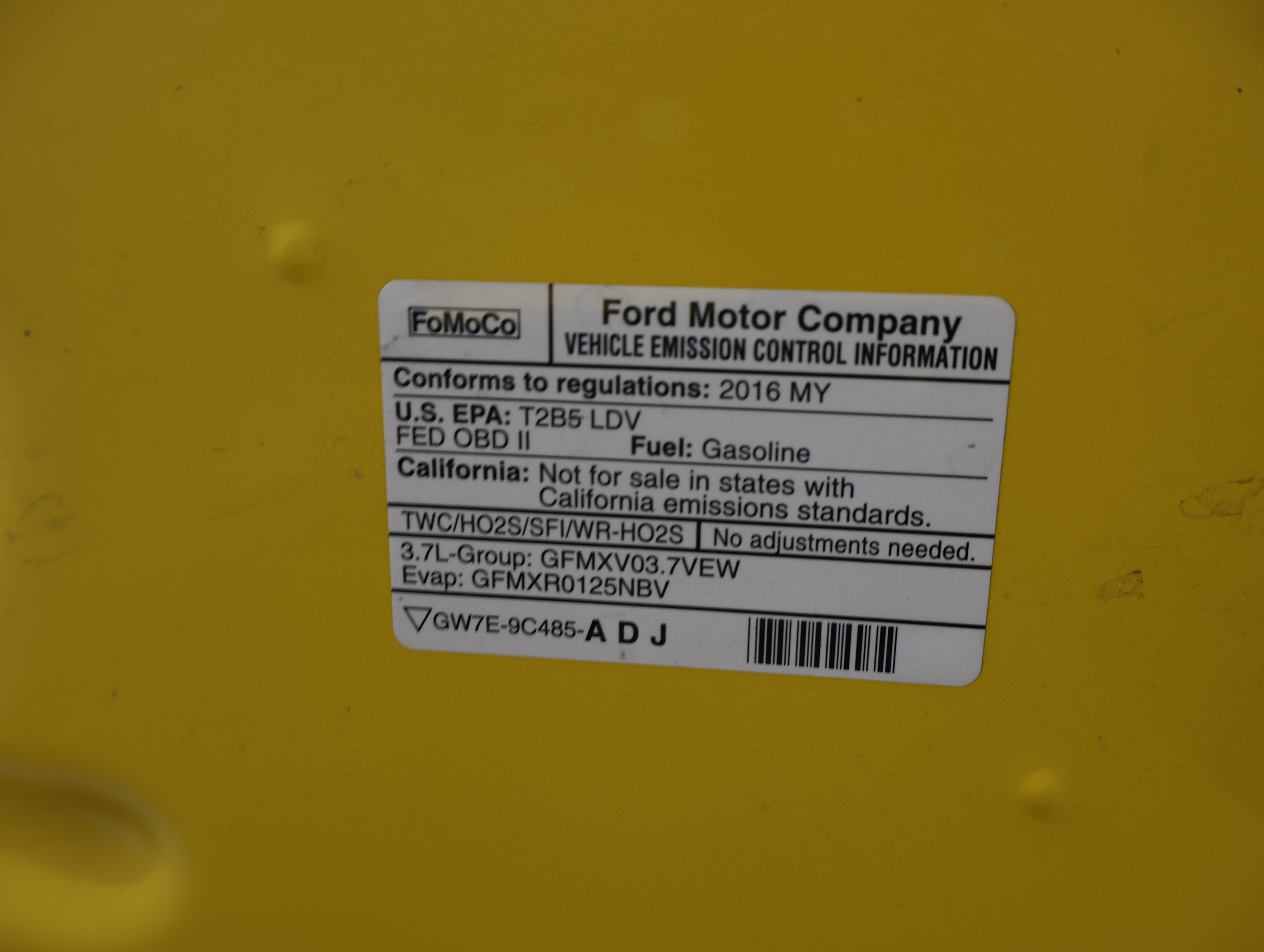 Used 2016 Ford Mustang Convertible w/ Equipment Group 051A RWD image 19