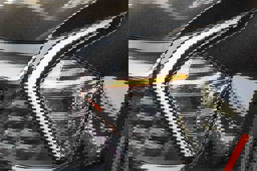 Used 2024 Kia Sportage LX image 7