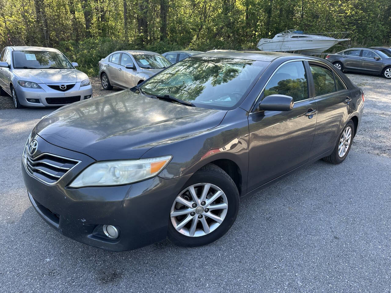 Used 2011 Toyota Camry XLE w/ XLE Extra-Value Pkg #2 image 3