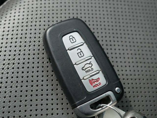 Used 2014 Hyundai Sonata Limited w/ Panoramic Sunroof Package 02 image 35