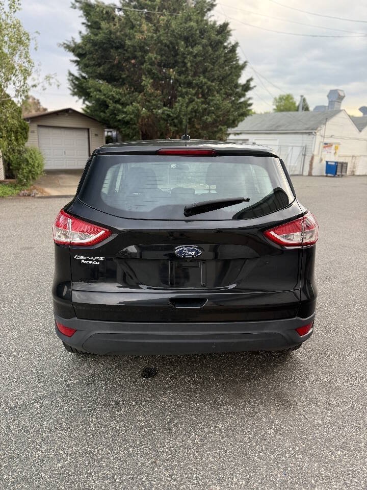 Used 2014 Ford Escape S FWD image 6