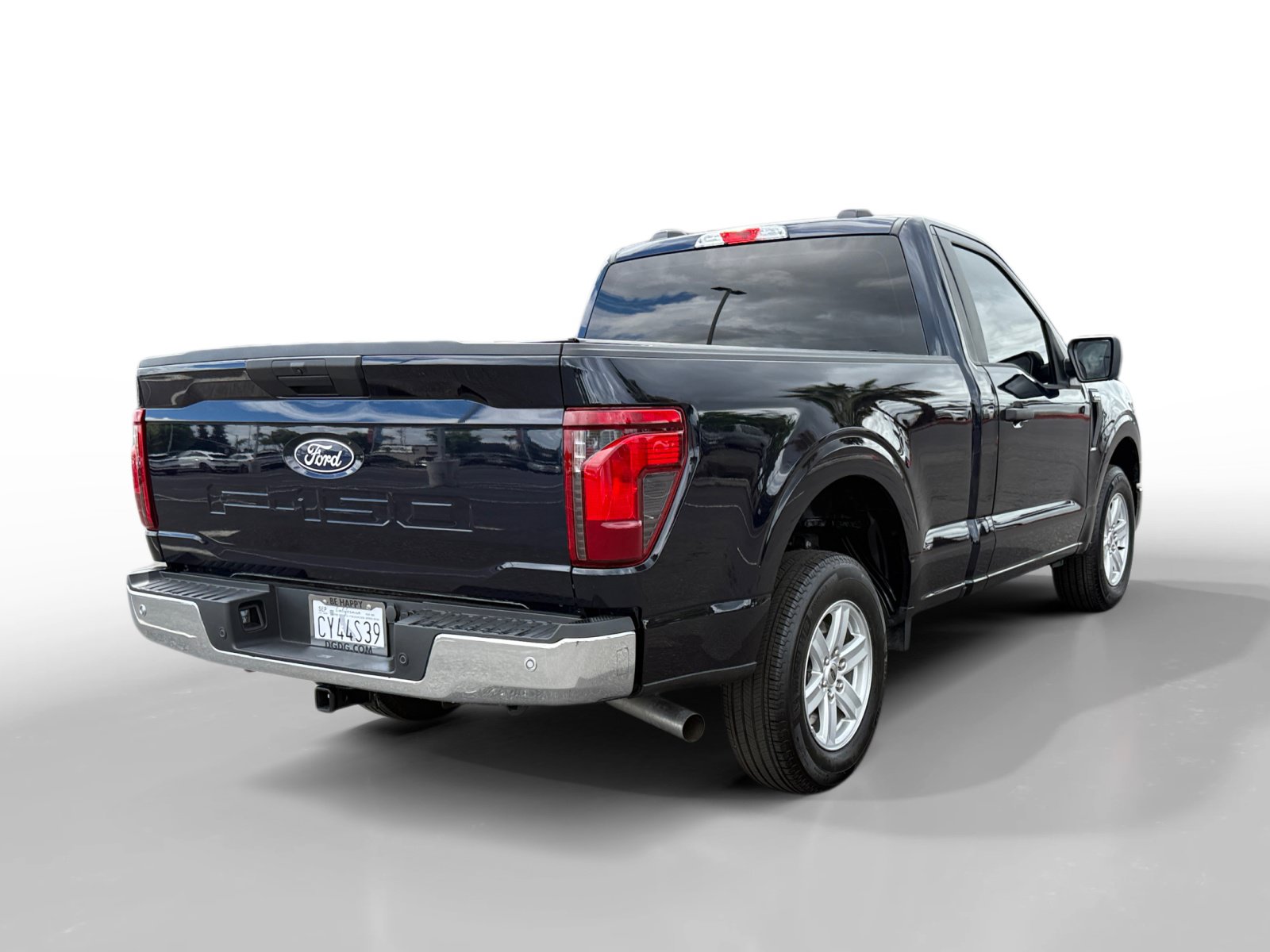 Used 2025 Ford F150 XL w/ Equipment Group 103A High RWD image 5
