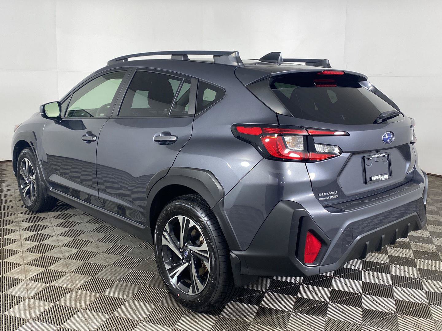 Used 2024 Subaru Crosstrek 2.0i Premium AWD/4WD image 8
