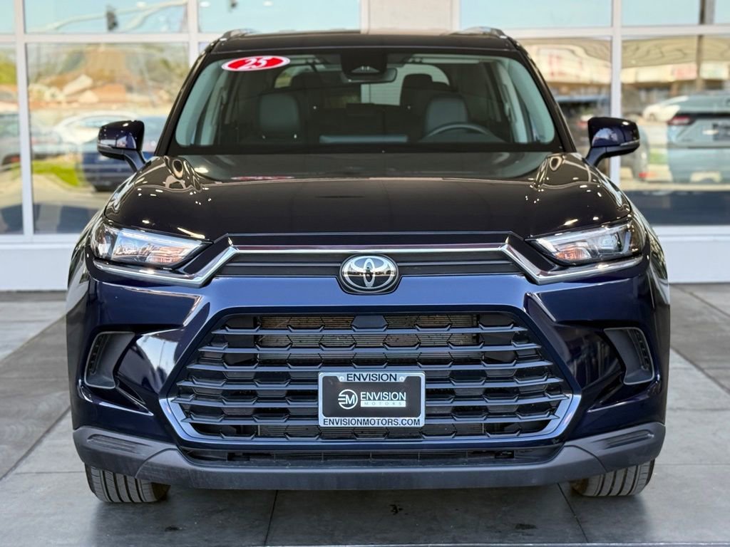 Used 2025 Toyota Grand Highlander FWD image 4