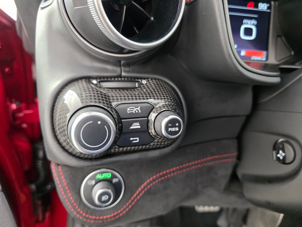 Used 2022 Ferrari Portofino M RWD image 24