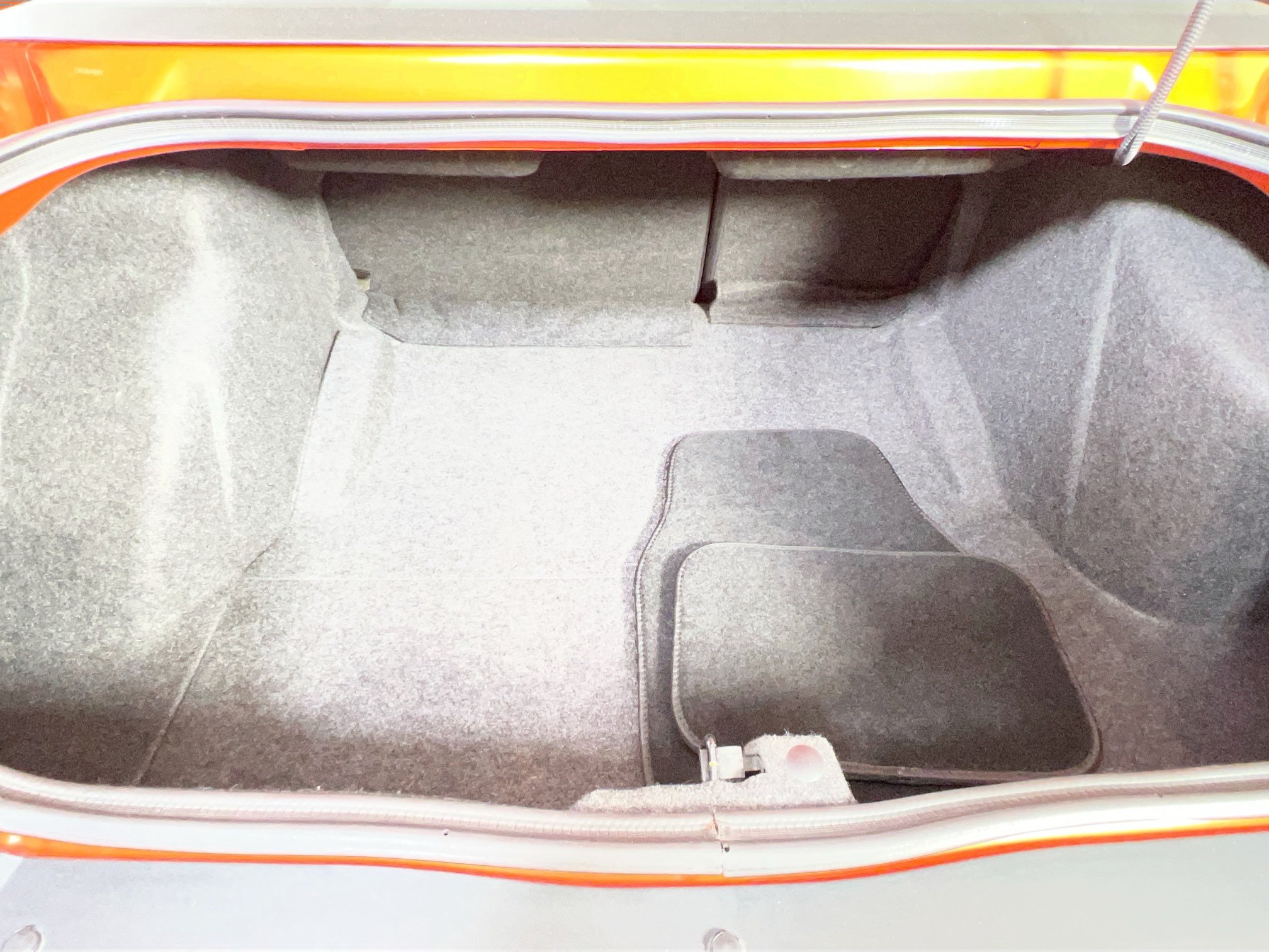 Used 2009 Dodge Challenger SRT8 RWD image 24