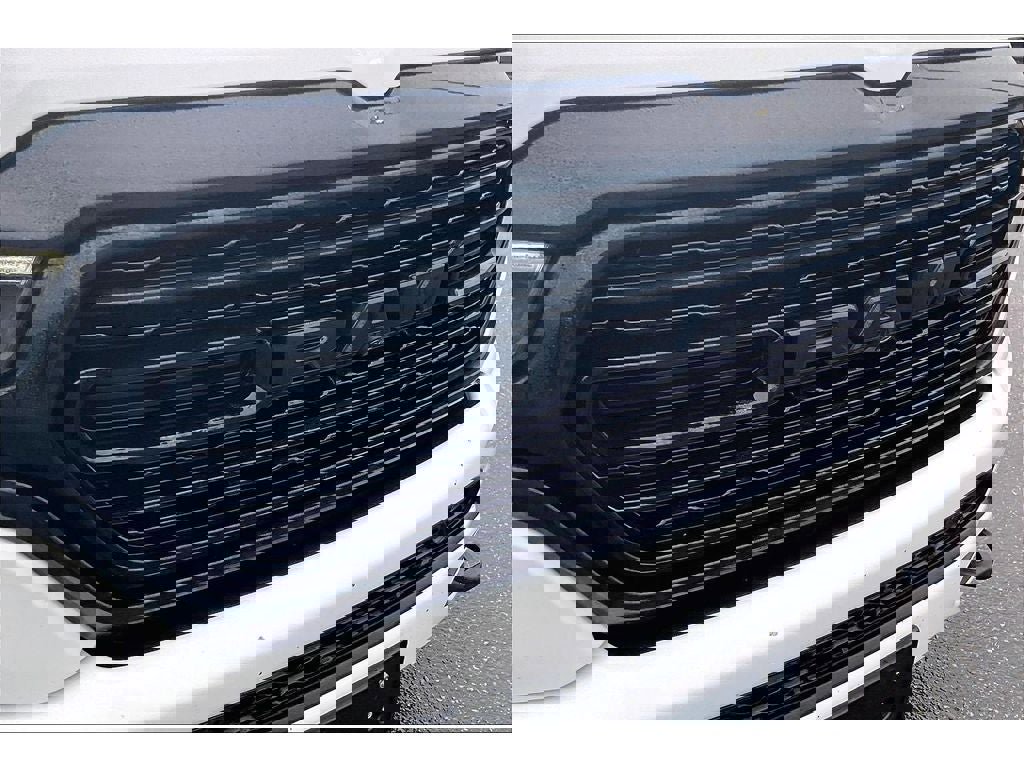 Used 2024 RAM 1500 Limited image 31