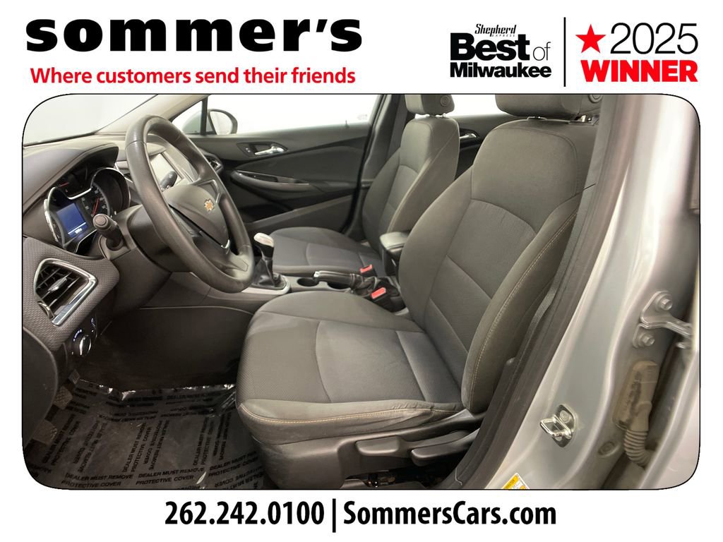 Used 2018 Chevrolet Cruze LS FWD image 9