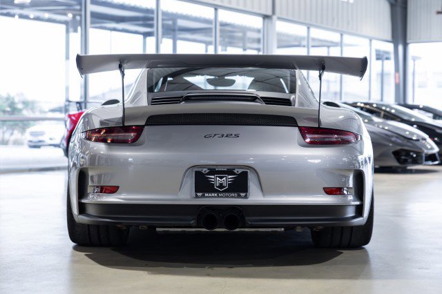 Used 2016 Porsche 911 GT3 RS image 5