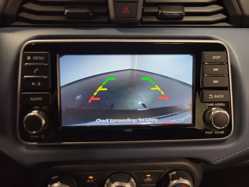Used 2025 Nissan Versa SV FWD image 19