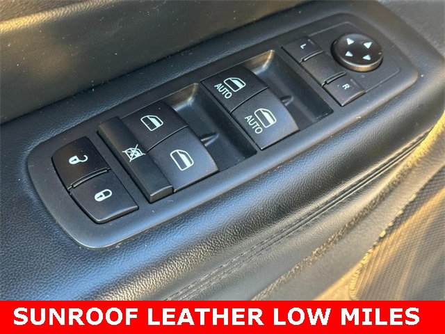 Used 2020 Jeep Grand Cherokee Limited w/ Premium Lighting Group image 17