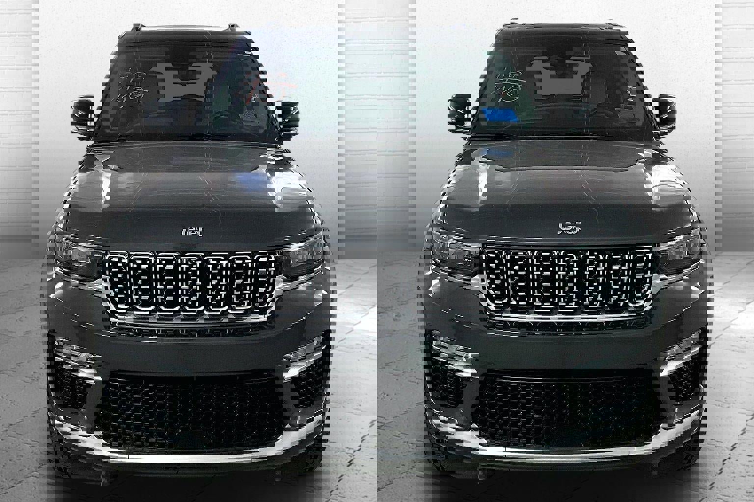 Used 2022 Jeep Grand Cherokee Summit w/ Adv Protech Group IV image 2