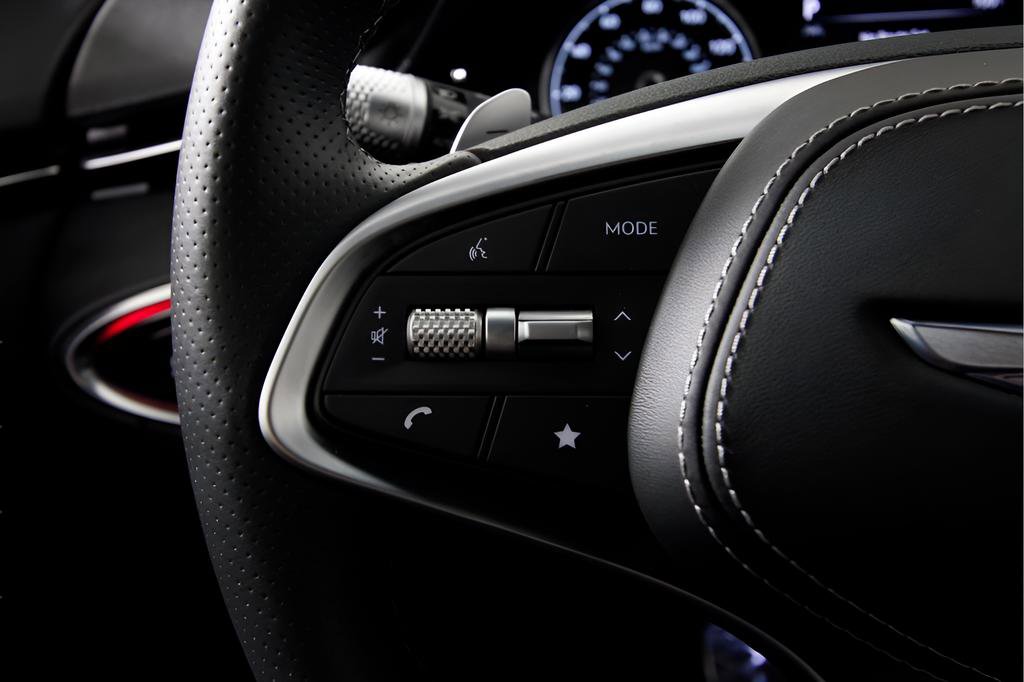 Used 2025 Genesis GV70 3.5T Sport AWD/4WD image 20