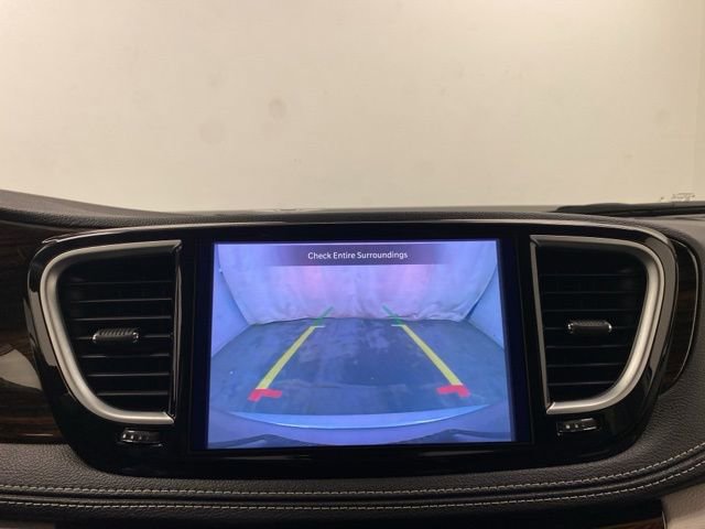 Used 2024 Chrysler Pacifica Limited image 12