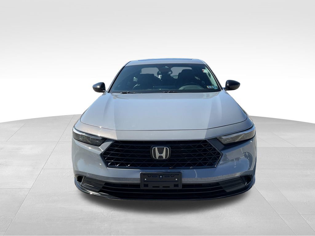 Used 2023 Honda Accord Sport image 3