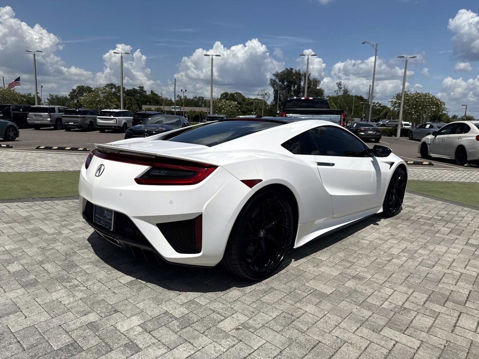 Used 2017 Acura NSX AWD/4WD image 5